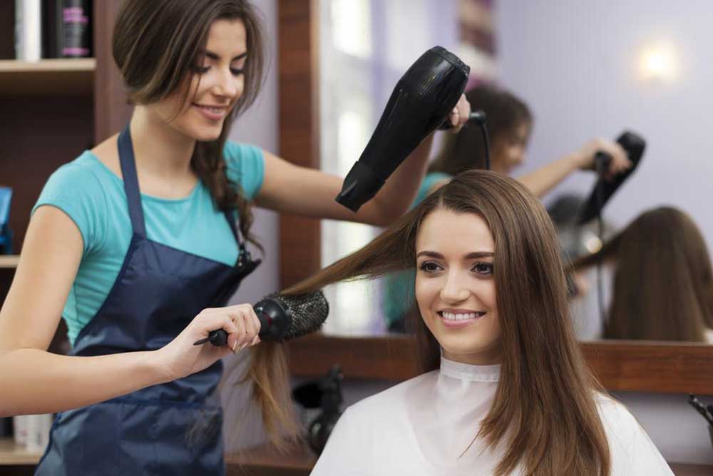 3 hair dryers recommended by hair stylists