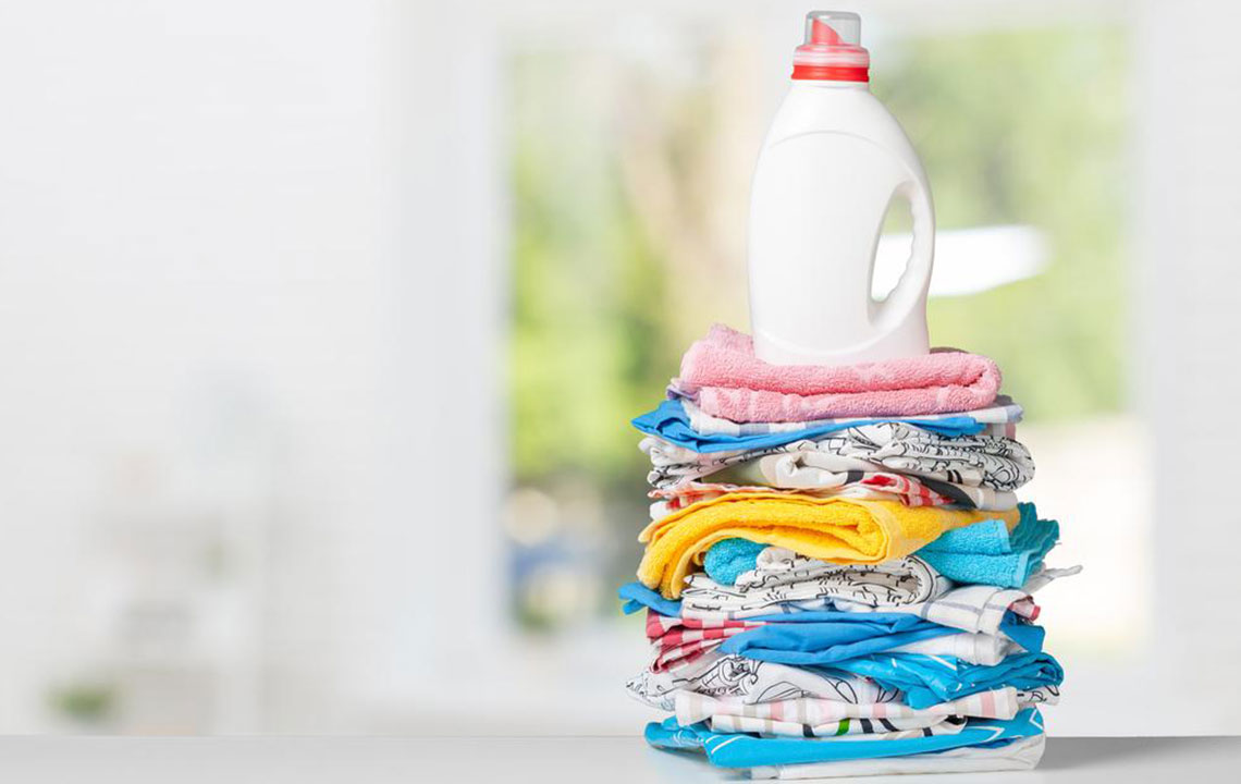 The pros and cons of powder and liquid laundry detergent